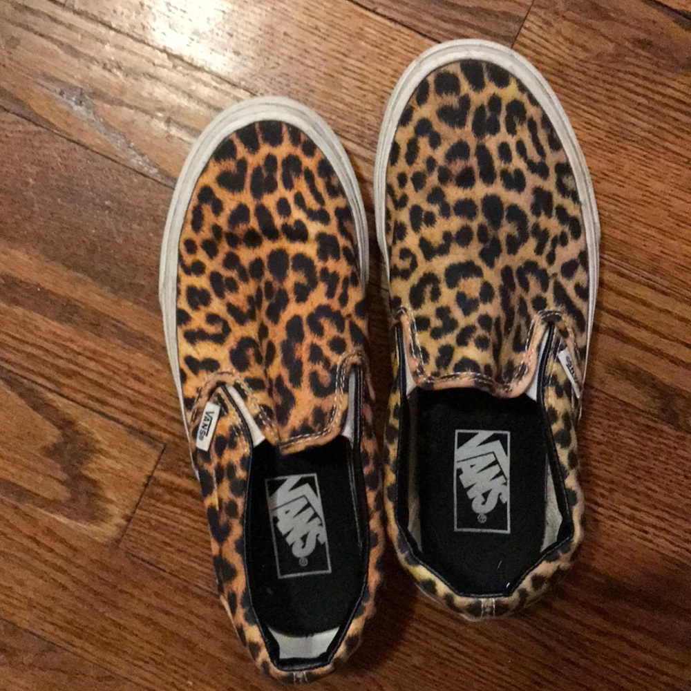 Cheetah print slip on Vans!! Size 7.5